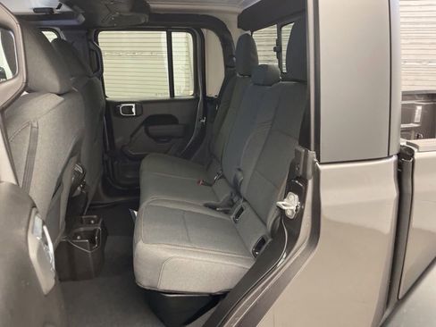 New 2026 Jeep Gladiator Sport image 15