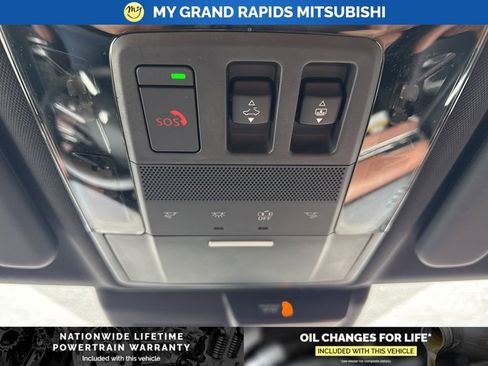 New 2026 Mitsubishi Outlander SEL image 30