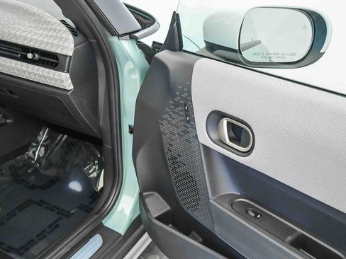 Used 2025 MINI Cooper S image 17