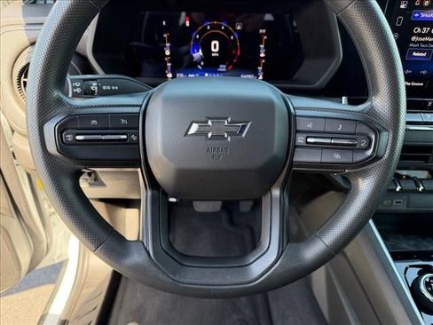 Certified 2023 Chevrolet Colorado Trail Boss w/ Technology Package AWD/4WD image 16