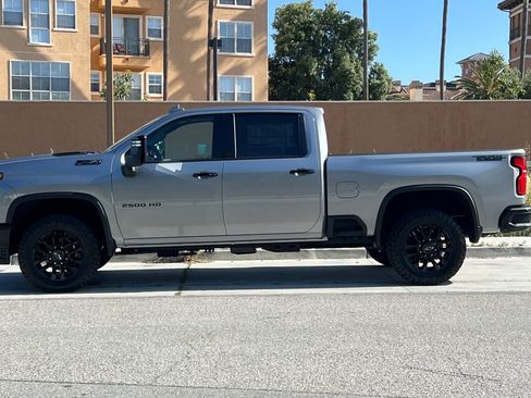 New 2026 Chevrolet Silverado 2500 LTZ w/ LTZ Plus Package AWD/4WD image 7