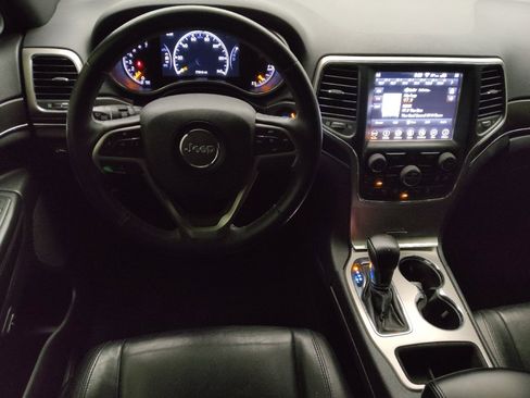 Used 2018 Jeep Grand Cherokee Limited image 22