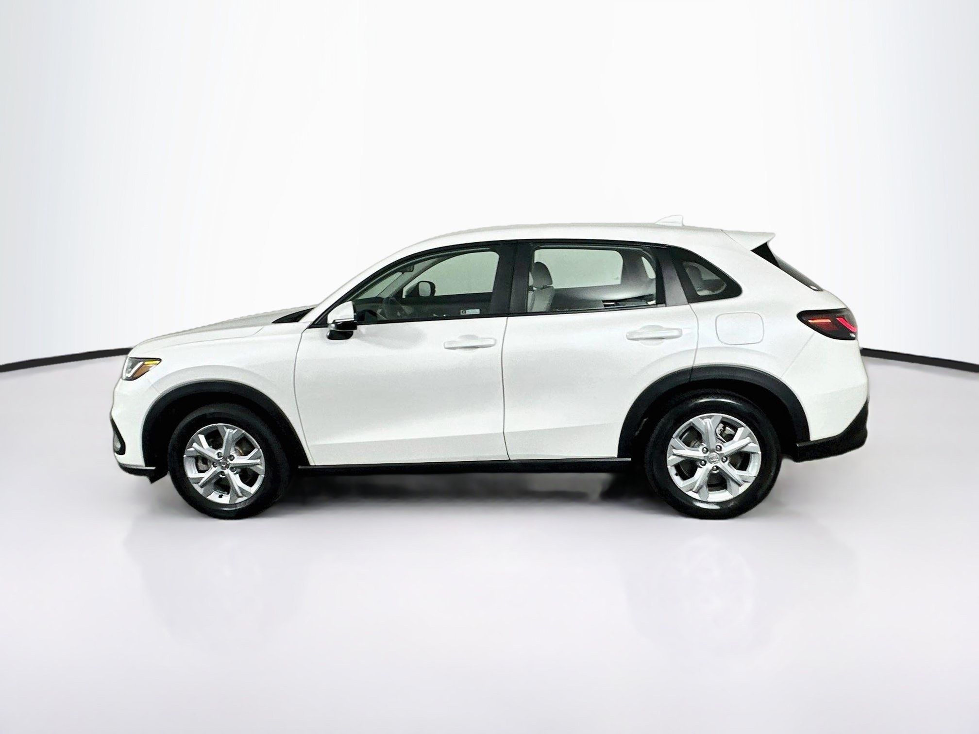 Used 2024 Honda HR-V LX image 4