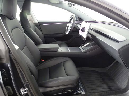 Used 2025 Tesla Model 3 Long Range image 15