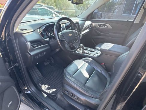 Used 2019 Chevrolet Traverse LT w/ LT Premium Package FWD image 28