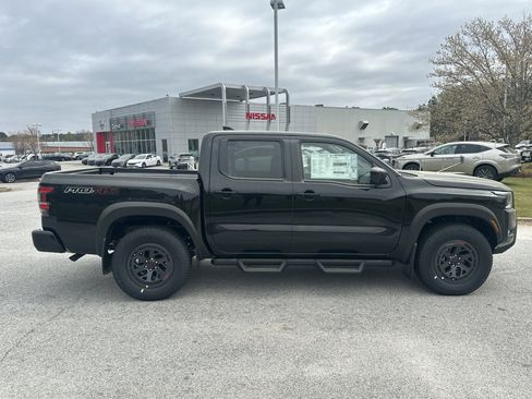 New 2026 Nissan Frontier PRO-4X w/ Pro Premium Package AWD/4WD image 4