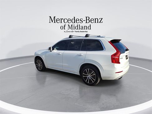 Used 2020 Volvo XC90 T5 Momentum w/ Protection Package image 6