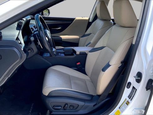 Used 2020 Lexus ES 350 w/ Premium Package FWD image 8