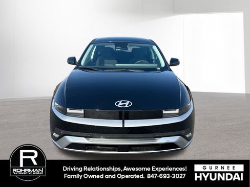 New 2026 Hyundai Ioniq 5 SE image 3