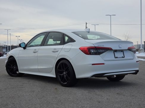 Used 2023 Honda Civic Sport image 14