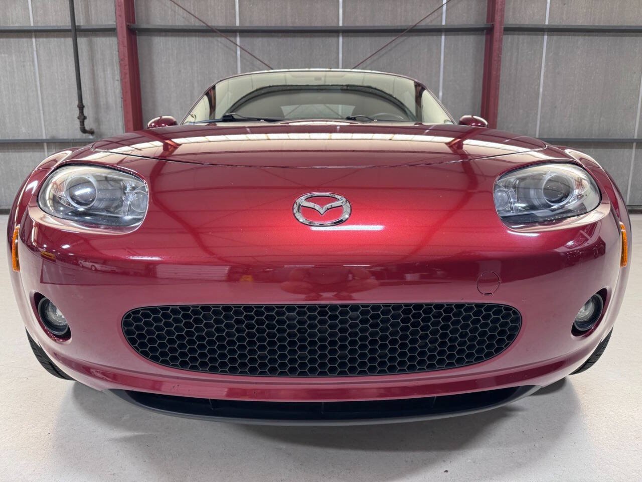 Used 2007 MAZDA MX-5 Miata Grand Touring w/ Premium Pkg RWD image 19
