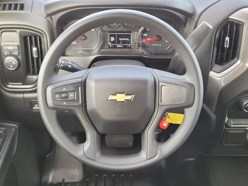 Used 2020 Chevrolet Silverado 1500 Custom w/ Custom Value Package RWD image 11