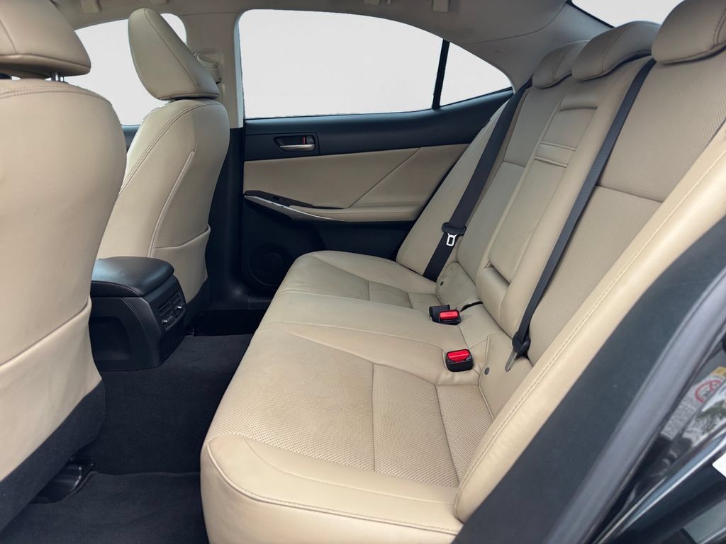 Used 2019 Lexus IS 300 w/ Premium Package RWD image 41
