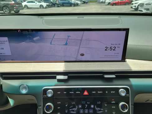 New 2026 Genesis GV80 2.5T Advanced AWD/4WD image 8