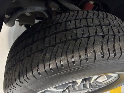 Used 2021 GMC Sierra 2500 SLT w/ SLT Preferred Package image 32