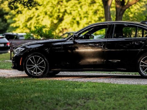 Used 2021 BMW 330i xDrive Sedan w/ Premium Package AWD/4WD image 6