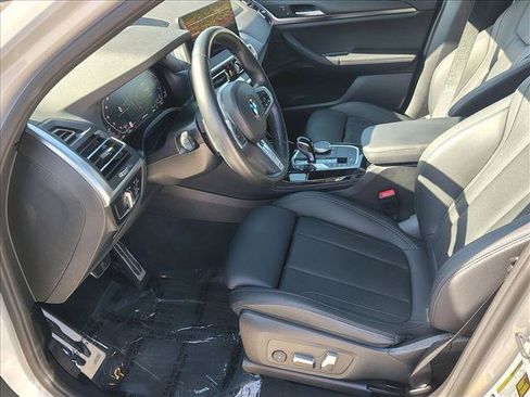 Certified 2023 BMW X4 xDrive30i w/ M Sport Package AWD/4WD image 17