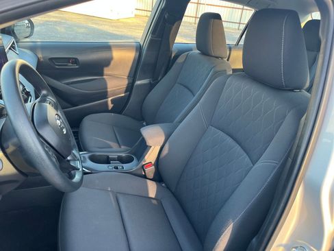 Used 2025 Toyota Corolla LE image 25