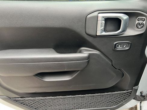 Used 2024 Jeep Wrangler Sport S w/ Convenience Group image 14