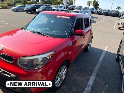 Used 2015 Kia Soul + FWD image 1