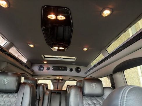 Used 2024 Ford Transit 150 Low Roof AWD image 12