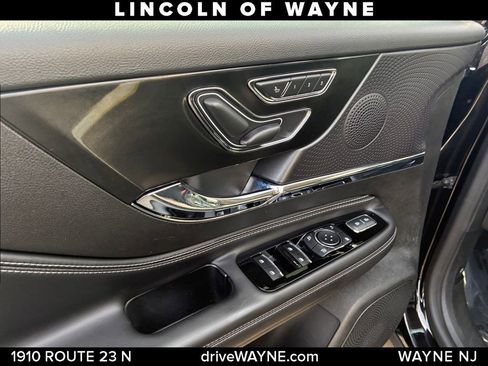 Certified 2024 Lincoln Corsair AWD image 14