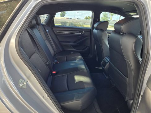 Used 2022 Honda Accord Sport image 32