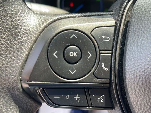 Used 2025 Toyota RAV4 LE AWD/4WD image 20