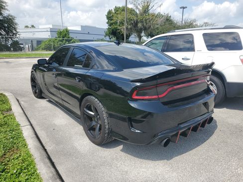 Used 2020 Dodge Charger Scat Pack w/ Dynamics Package RWD image 4