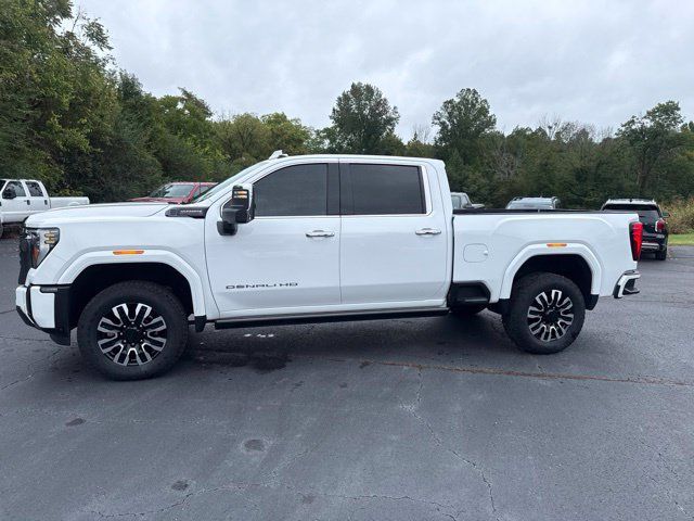 Used 2024 GMC Sierra 2500 Denali Ultimate AWD/4WD image 4