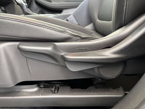 Used 2025 Buick Encore GX Preferred FWD image 22