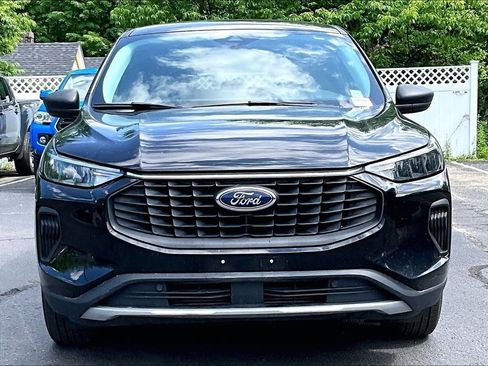 Used 2024 Ford Escape Active AWD/4WD image 2