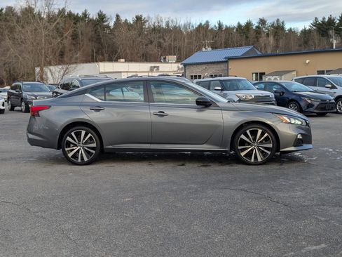Used 2019 Nissan Altima 2.5 SR image 10