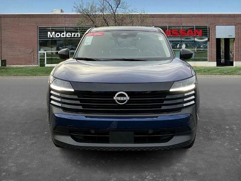 Certified 2025 Nissan Kicks S image 6