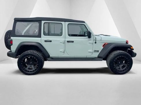 Used 2023 Jeep Wrangler Sport image 8