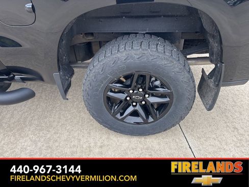 Used 2023 Chevrolet Silverado 1500 Custom Trail Boss w/ LPO, Dark Essentials Package AWD/4WD image 23