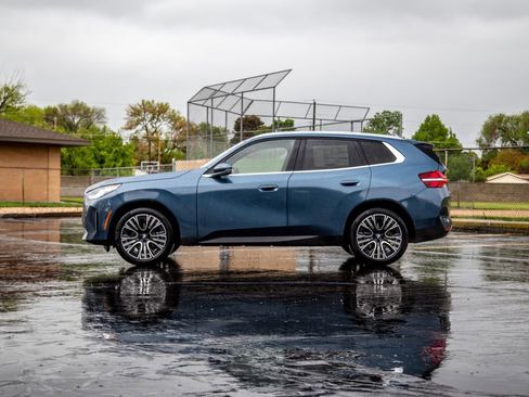 New 2026 BMW X3 xDrive30 w/ Premium Package AWD/4WD image 2