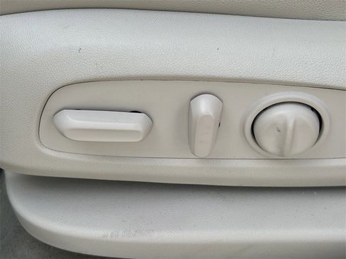 Used 2023 GMC Acadia Denali w/ Denali Ultimate Package image 28