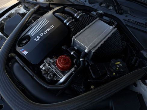 Used 2018 BMW M4 Coupe image 39