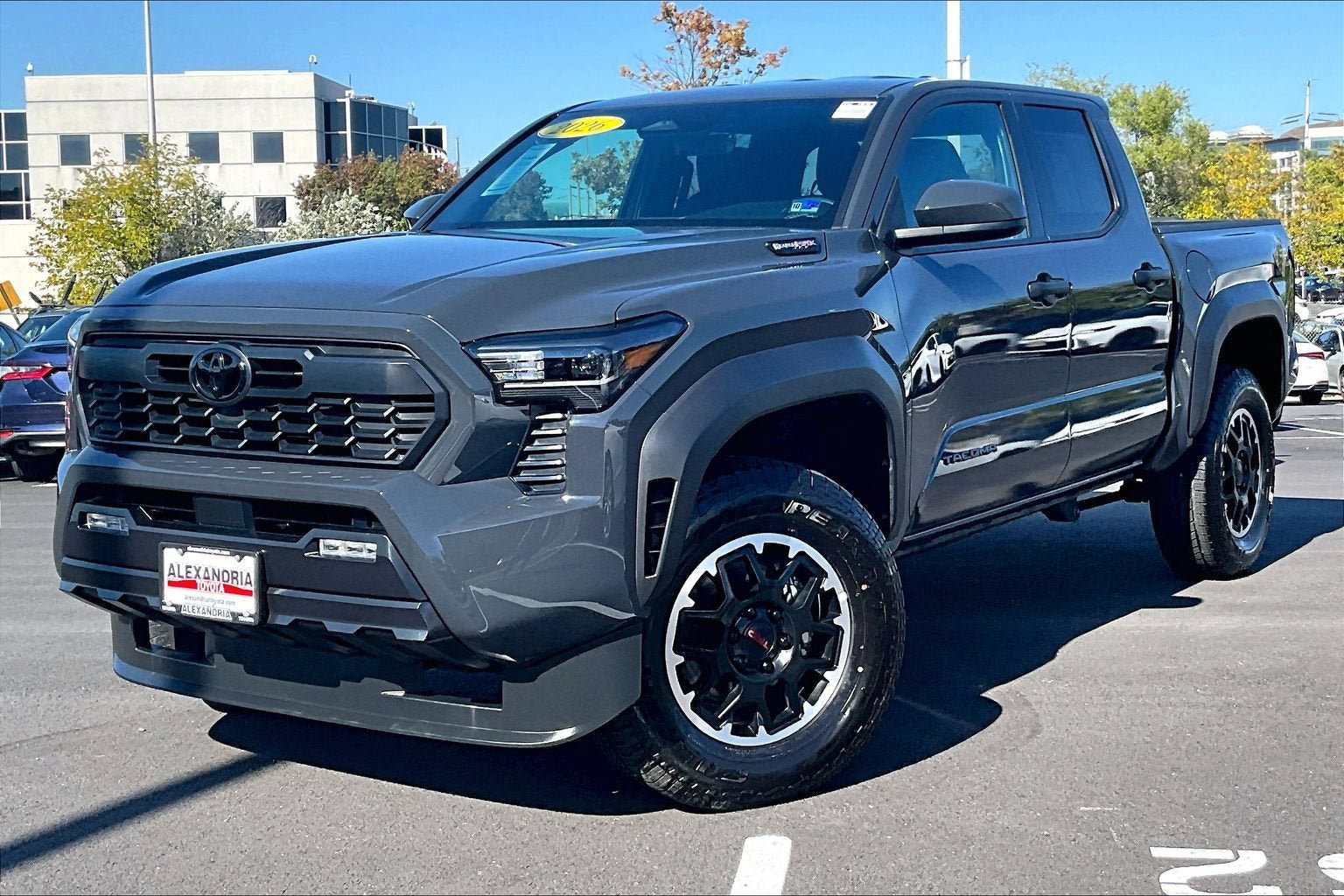 Used 2026 Toyota Tacoma TRD Off-Road AWD/4WD image 1
