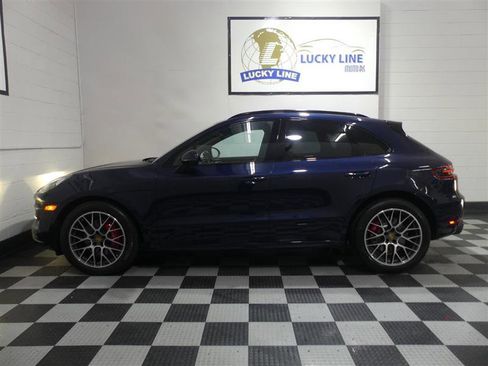 Used 2017 Porsche Macan Turbo AWD/4WD image 7