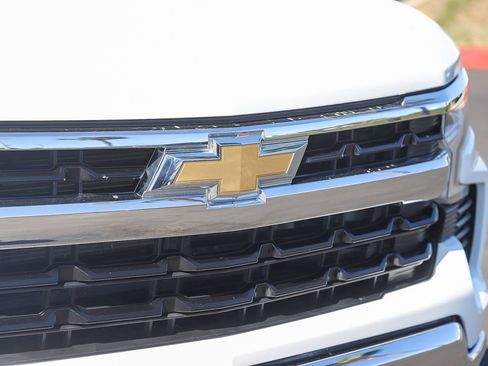 Used 2023 Chevrolet Silverado 1500 LT w/ Work Truck Package AWD/4WD image 5