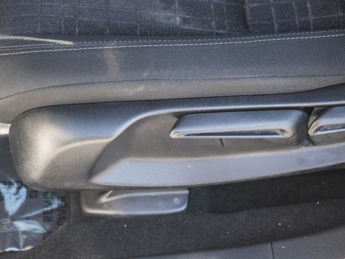 Certified 2023 Honda HR-V LX image 22