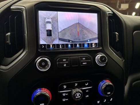 Used 2023 GMC Sierra 3500 Denali w/ Denali Ultimate Package image 19