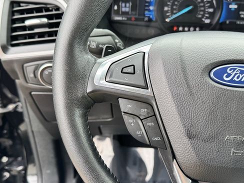 Used 2022 Ford Edge SEL w/ Class II Trailer Tow Package image 16