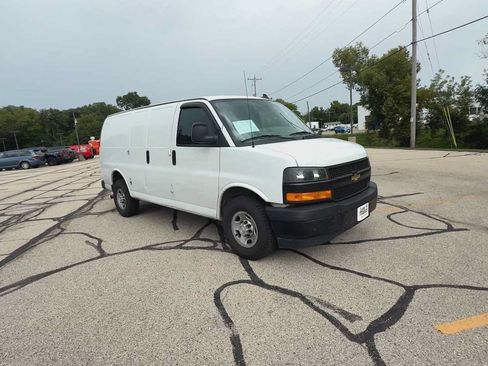 Used 2019 Chevrolet Express 2500 w/ Driver Convenience Package RWD image 2