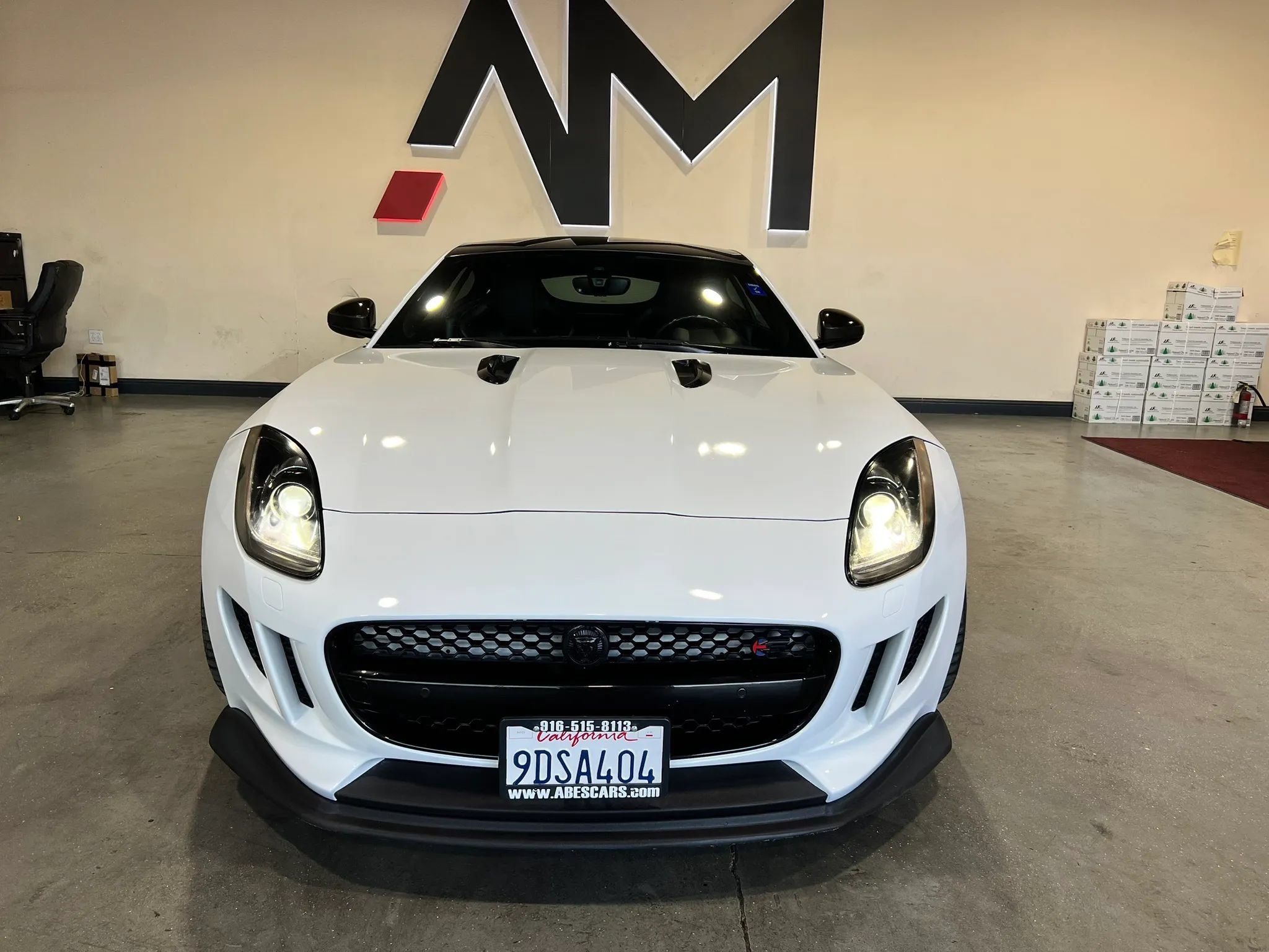 Used 2016 Jaguar F-TYPE S RWD image 2