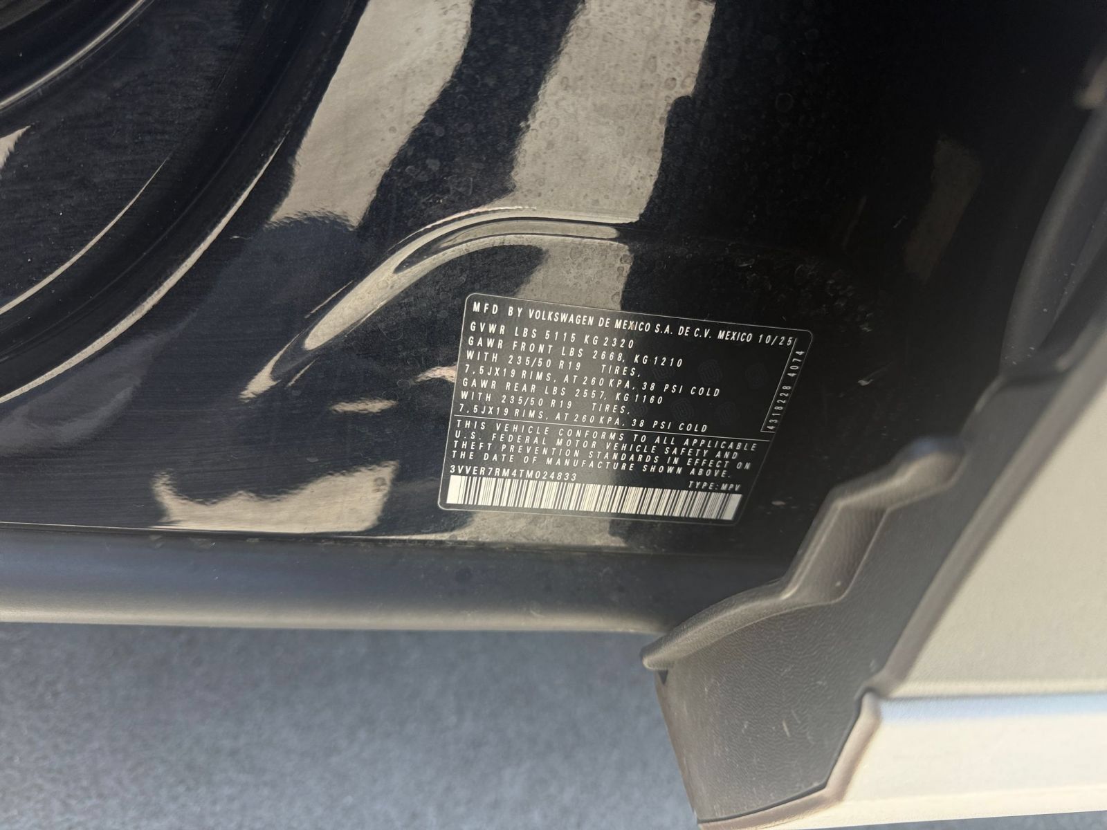 Used 2026 Volkswagen Tiguan SE AWD/4WD image 30