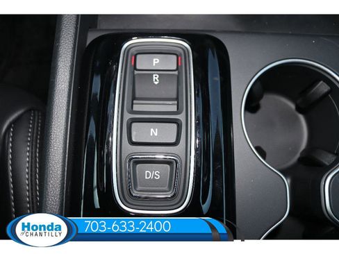 New 2025 Honda Pilot Touring image 19