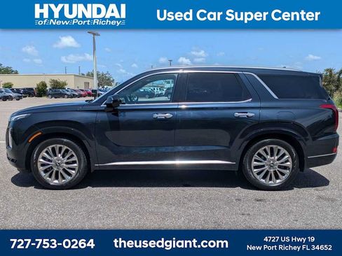 Used 2020 Hyundai Palisade Limited FWD image 2